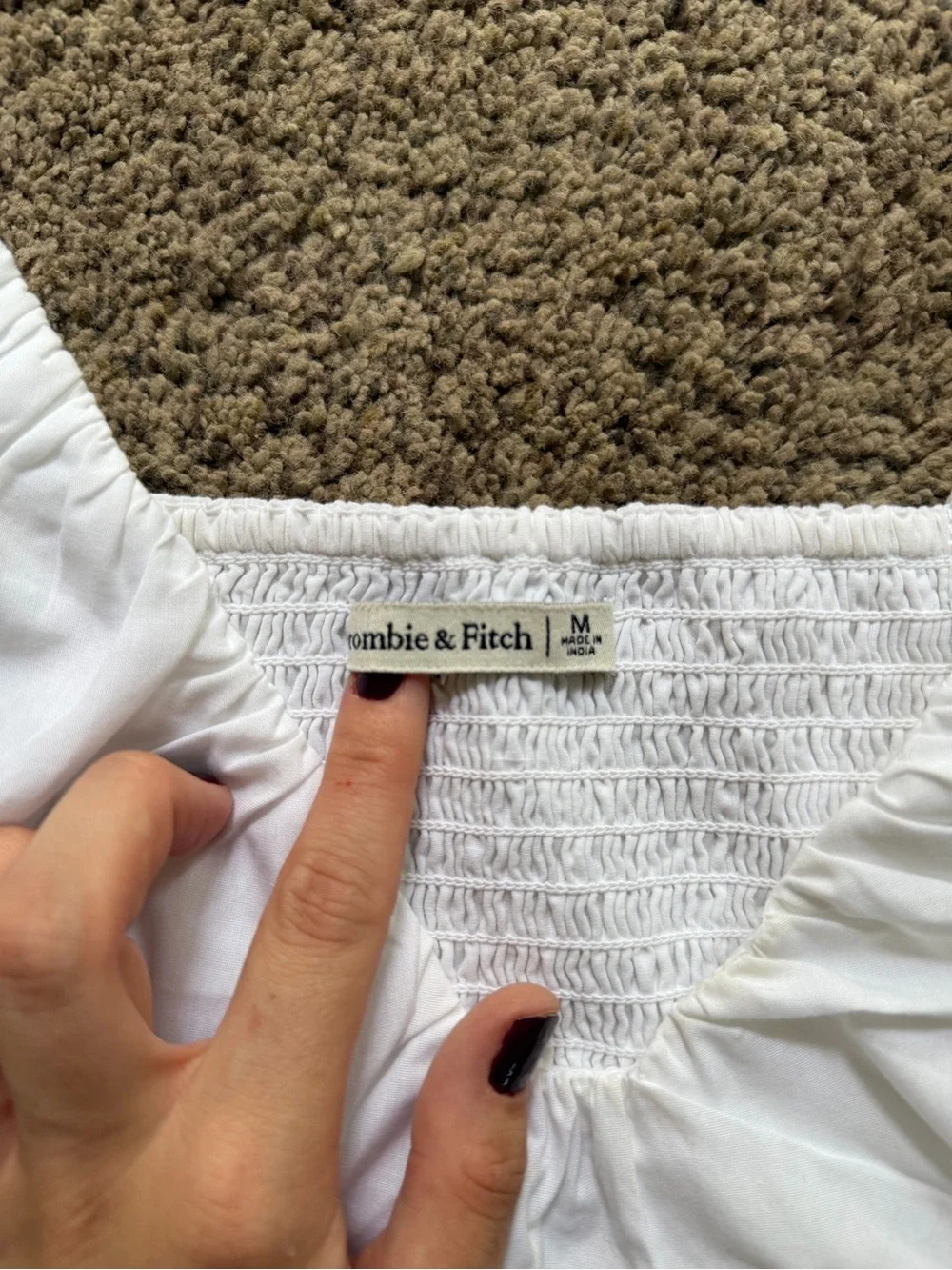 Abercrombie & Fitch soft white